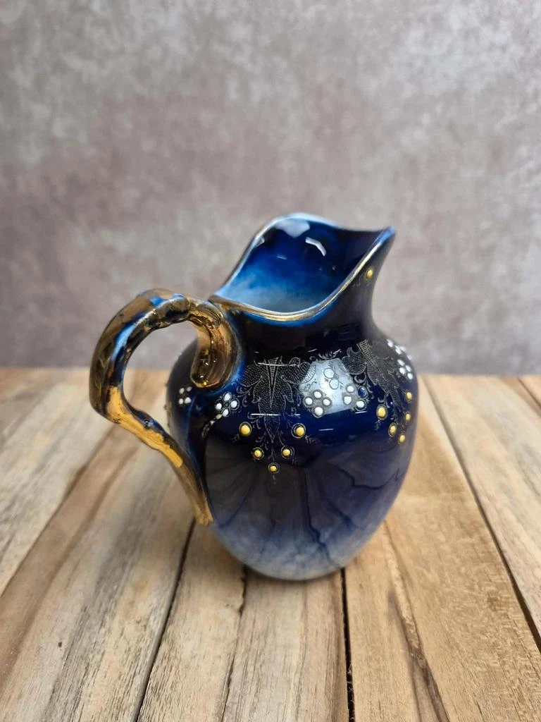 Petit pot a lait antiguo Kg Lunéville azul cobalto decoración esmaltada en relieve – photo 3